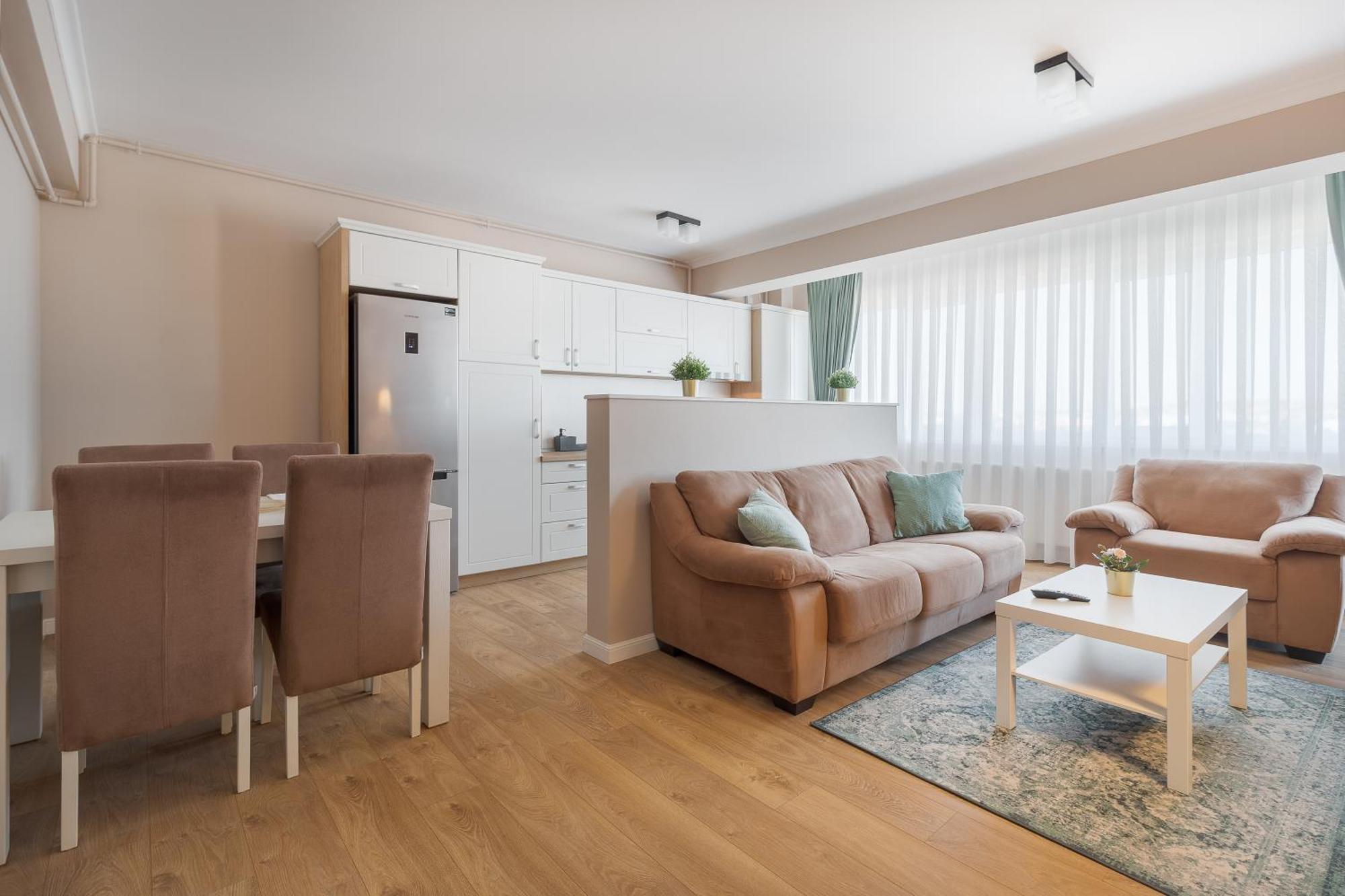 Warm Flat Lägenhet Oradea Exteriör bild