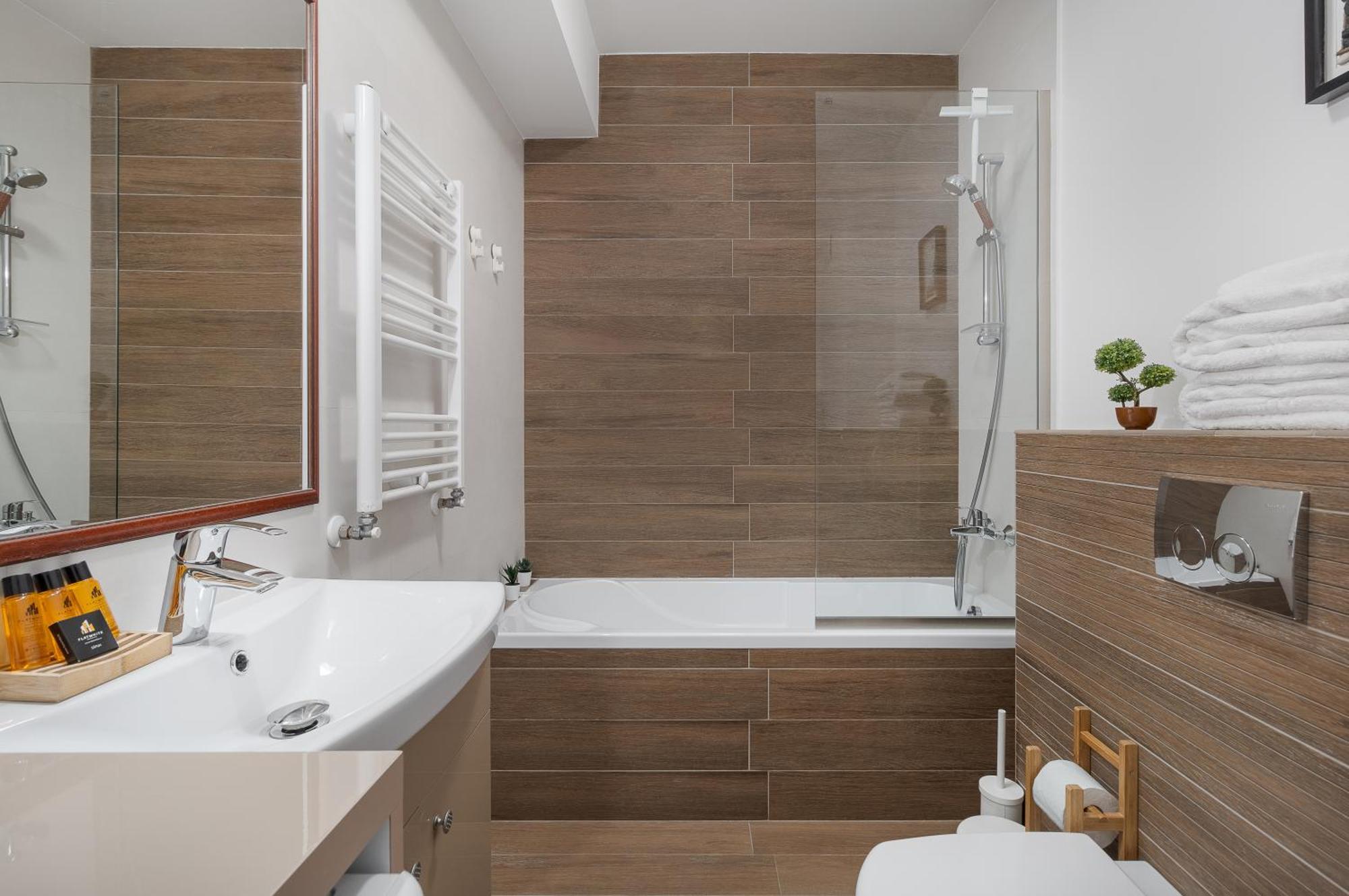 Warm Flat Lägenhet Oradea Exteriör bild