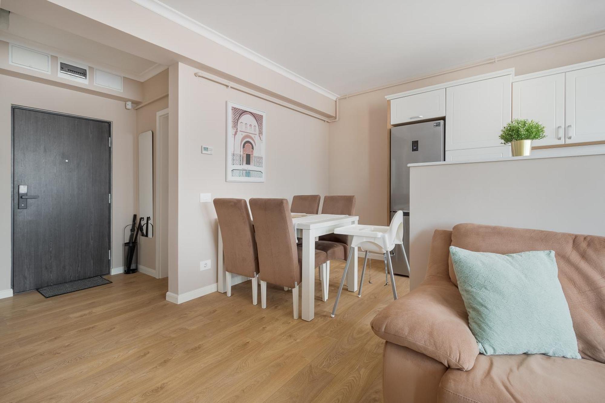 Warm Flat Lägenhet Oradea Exteriör bild